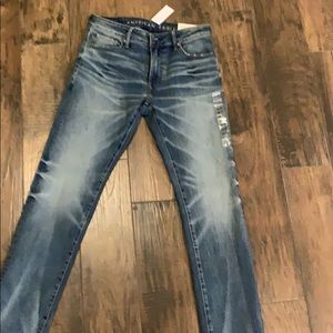 American eagle men’s 30/32 slim straight next lev